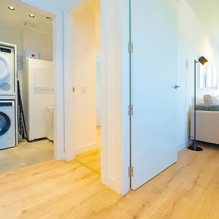 Cubo's Luxury Urban Sky 12